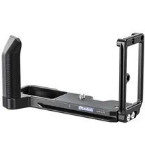 leofoto-l-plate-for-fujifilm-x-t5-with-hand.jpg