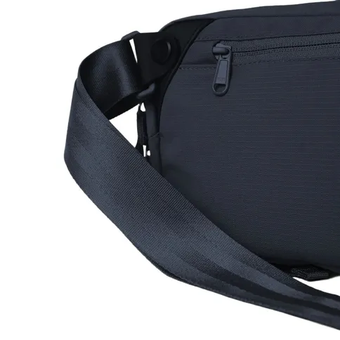 3_moment_everything_sling_4l_navy.jpg