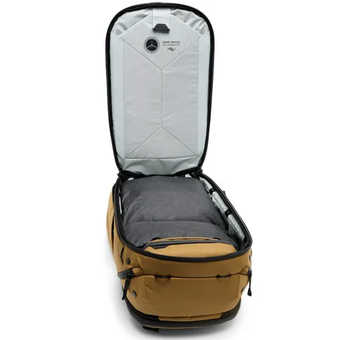 Peak Design-Travel-Backpack-45L_7.jpg