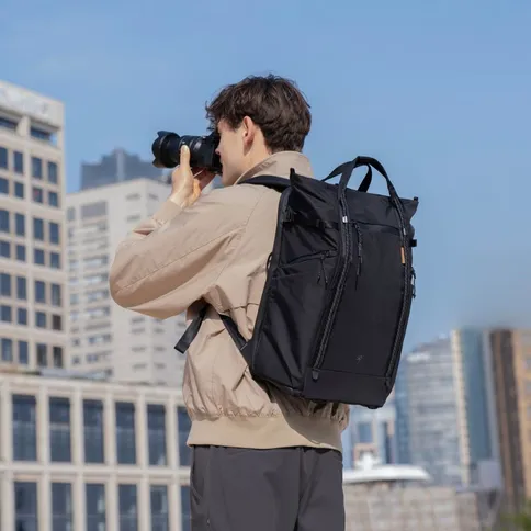PGYTECH-OneGo-Roamer-Tote-Backpack-25L-Matte-Black_2.jpg