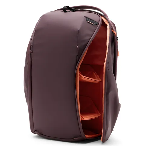 Everyday_Backpack_Zip_20L_Eclipse_3.jpg