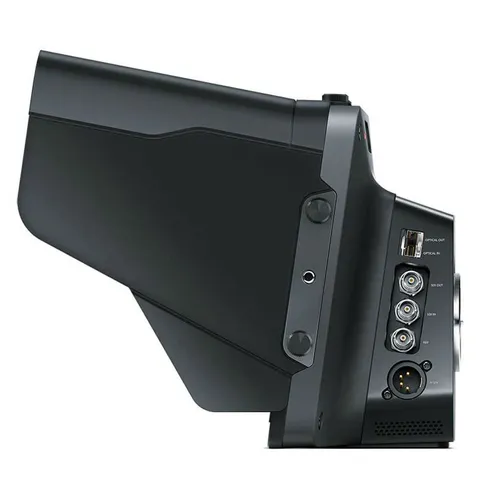 blackmagic_studio_camera_4k2_3.jpg