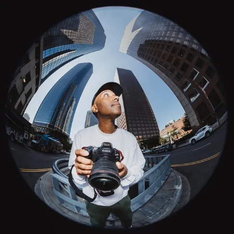 7_Canon_RF 7-14mm_F2.8-3.5L_FISHEYE_STM.jpg