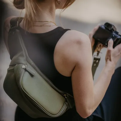 loulex-fanny-pack-olive_6.webp