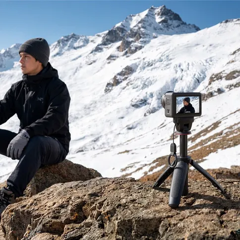 Ulanzi-MT99-Mini-Tripod-for-Action-Cameras-with-Action-6-Nano_2.jpg