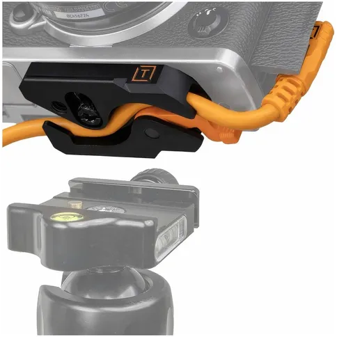 Tether-Tools-LeverLock-Cable-Kit-Optima-10G-9-2m-straight-to-right-orange_2.jpg
