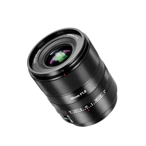4_Artisans_AF35_f1.8.webp