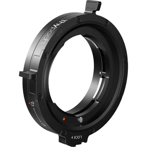 Thypoch-M-mount-Positive-Lock-Adapter-Canon-RF-mount-zwart_1.jpg