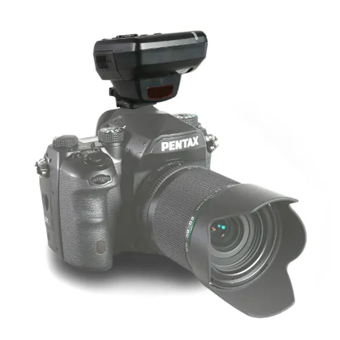elinchrom-el-skyport-transmitter-hs-voor-pentax-op-camera.jpg