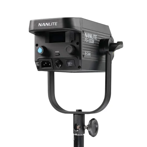 Nanlite-FS-150B-Bi-color-LED-Spot-Light_2.jpg