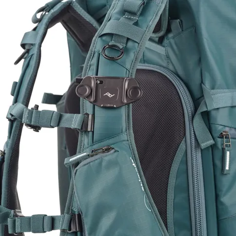Shimoda-Schouderband-Capture-Strap-Action-X-teal_3.jpg