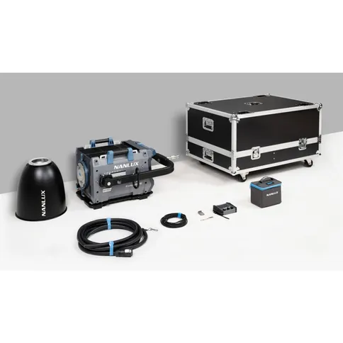 Nanlux-Evoke-5000-Bi-color-Spot-Light-met-reflector-en-flight-case_9.jpg