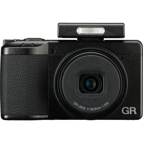 Ricoh-GF-2-WW_3.jpg