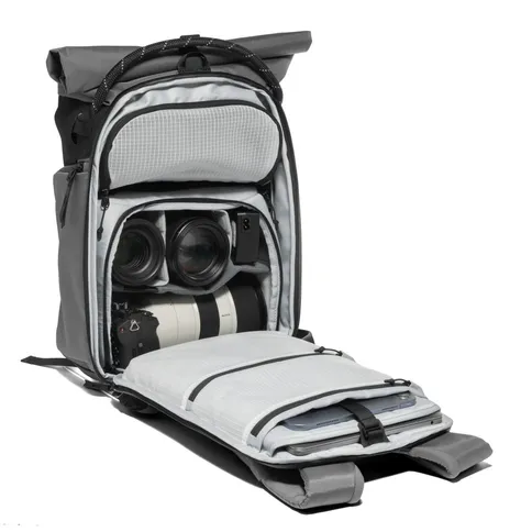 manfrotto-uncover-24l-04-rolltop-open.jpg