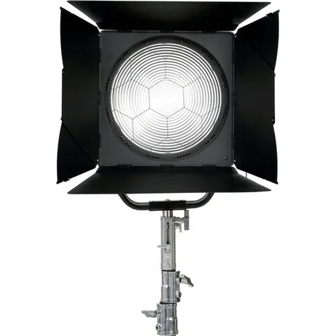4_nanlux_fl_35yk_fresnel_lens_with_offset.jpg