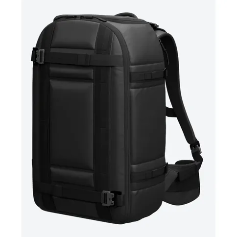 D-b-Ramverk-Pro-Backpack-32L-Black-Out-2023_1.jpg