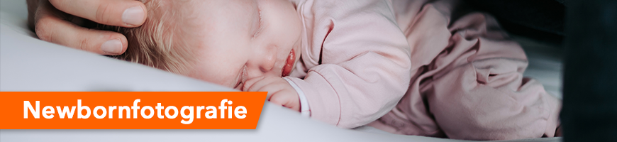 Photographer Lisette tells us all about newborn photography