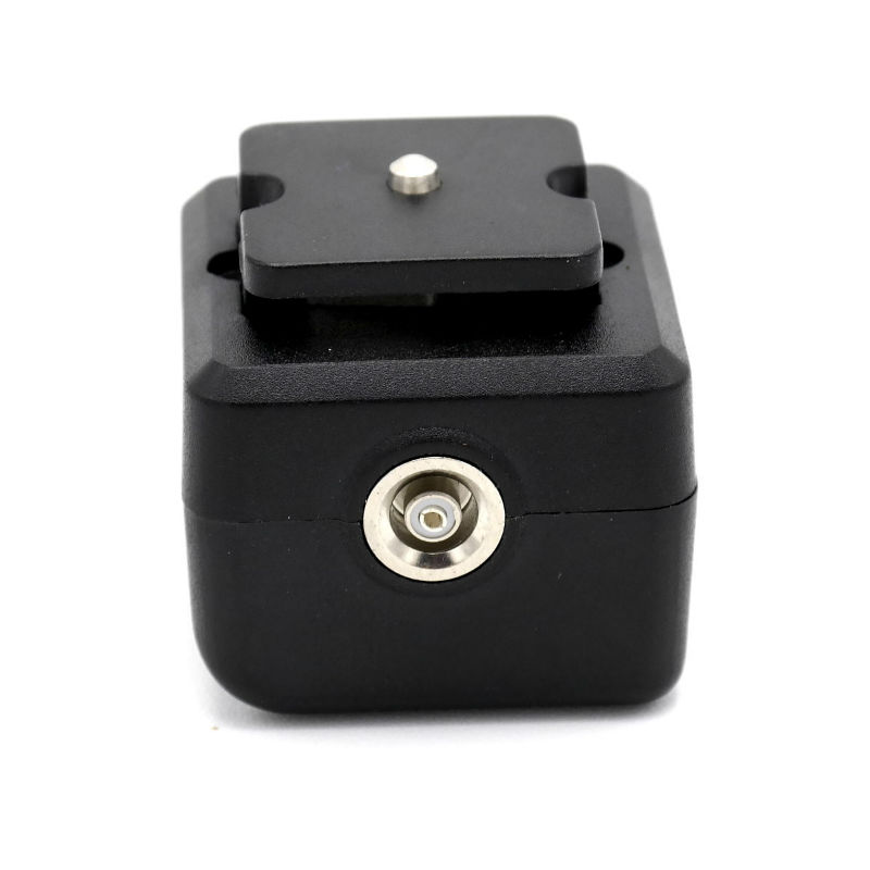 Caruba hotshoe adapter - (middle contact to X-Contact)