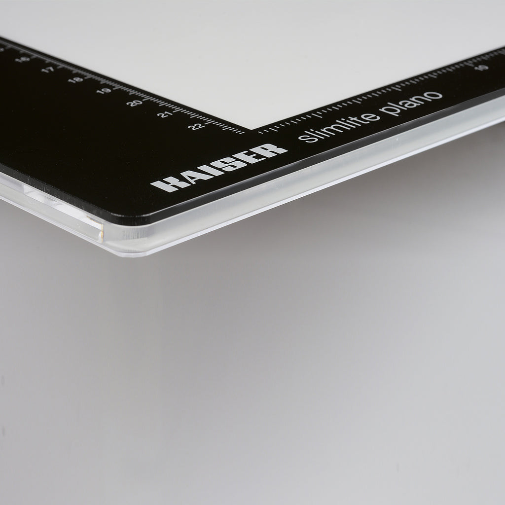 Kaiser 2454 Slimlite Plano LED light Box 32x22,8 cm