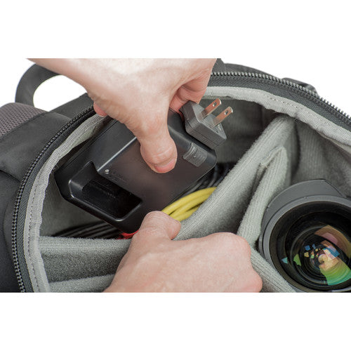Think Tank Backlight 36 L Photo Daypack Woodland