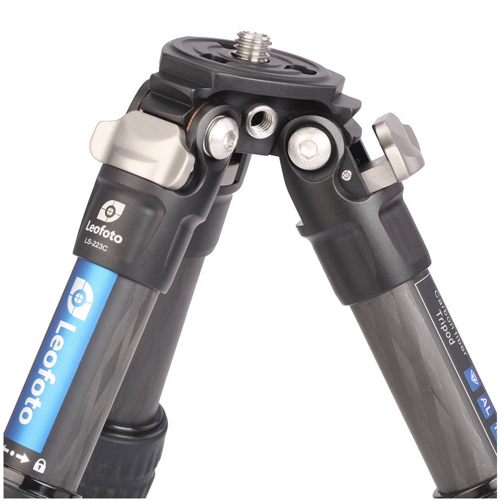 Leofoto LS-223C Ranger carbon tripod