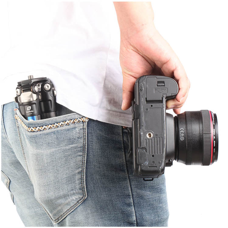 Leofoto LS-223C Ranger carbon tripod