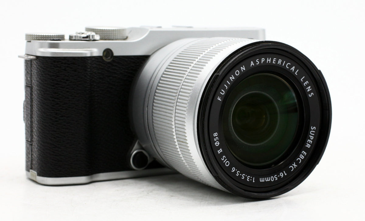 Occ- Fujifilm X-A2 zilver + XC 16-50mm OIS II F/3.5-5.6 zilver en zonnekap SN:55L15324, 51Q19810 12 mnd gar (7)