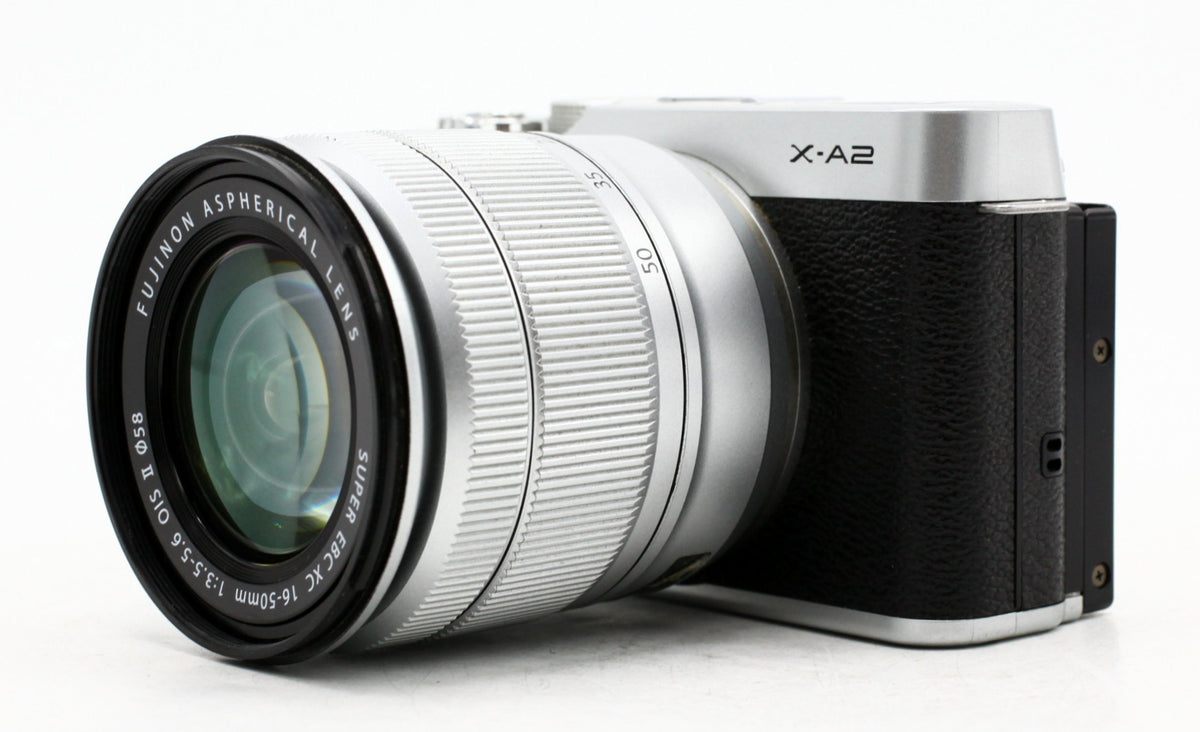 Occ- Fujifilm X-A2 zilver + XC 16-50mm OIS II F/3.5-5.6 zilver en zonnekap SN:55L15324, 51Q19810 12 mnd gar (7)