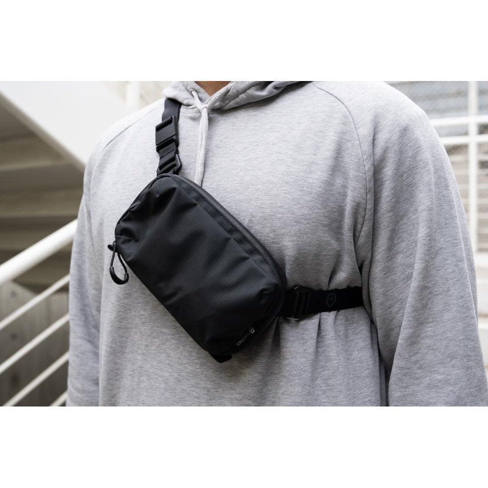 WANDRD Tech Pouch Medium