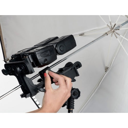 Manfrotto Ezybox II speedlight bracket