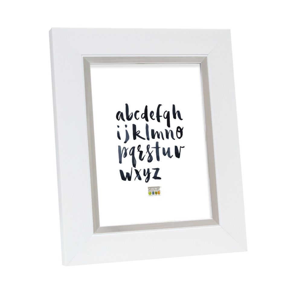 Deknudt Photo frame in white with silver trim 15x15 S41NK1