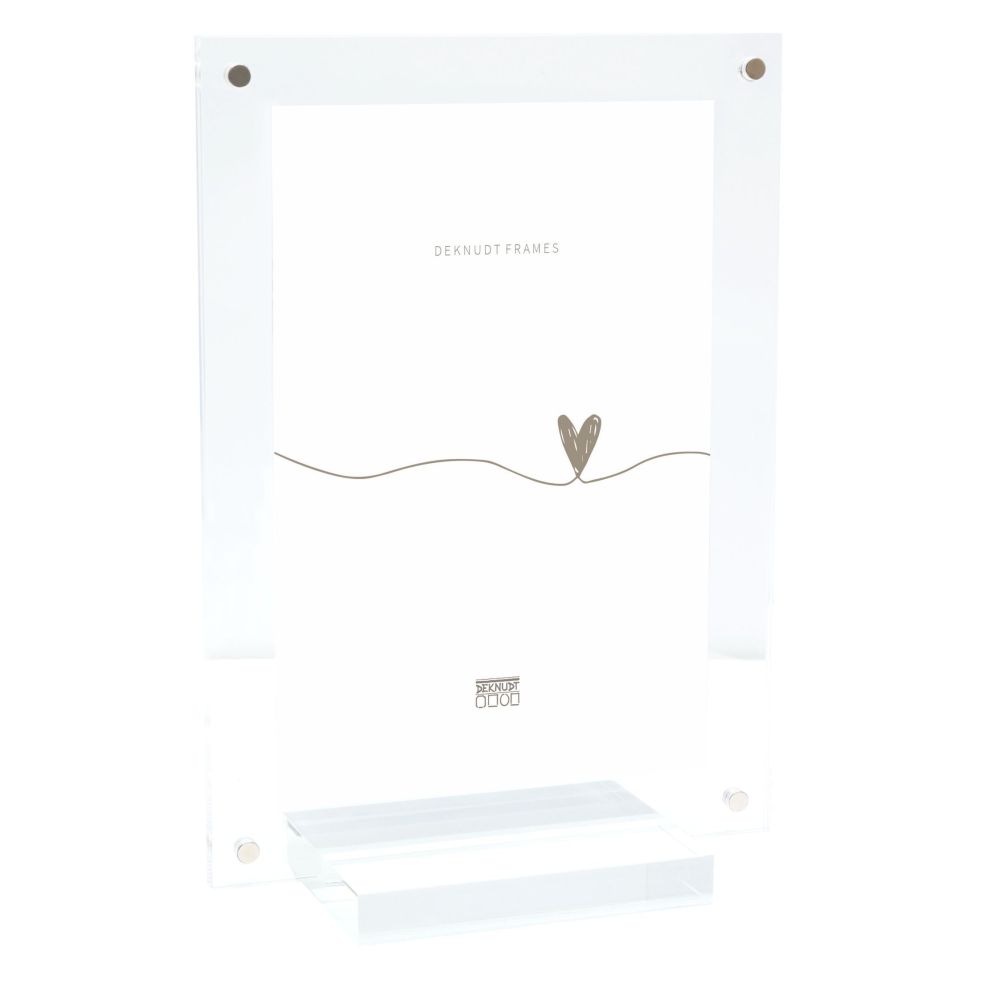 Deknudt Magnetic and transparent photo frame 6mm thick with base 20x20 S58SC1