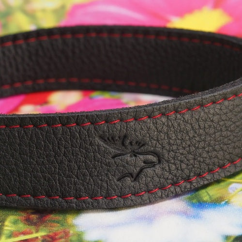 Eddycam Edition 35mm black contrast seam red