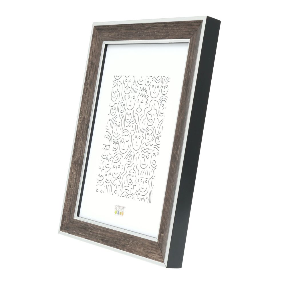 Deknudt Wooden photo frame in dark brown wood color with silver trim 20x30 S40YOUR3