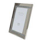 Deknudt Metal photo frame with shiny silver and an accent in matte silver 13x18 S57MJ1