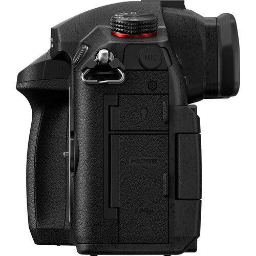 Panasonic Lumix DC-GH5 II body Starter Kit