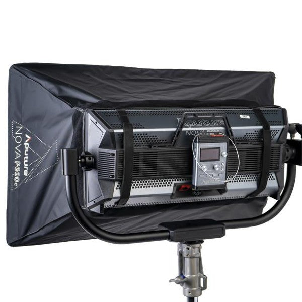 Aputure Nova P600c SOFTBOX