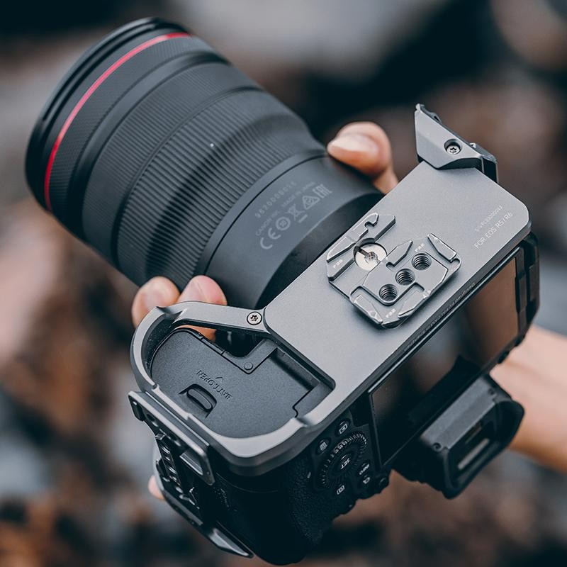 Falcam F22&F38 Quick Release Camera Cage (for R5/R6) 2634