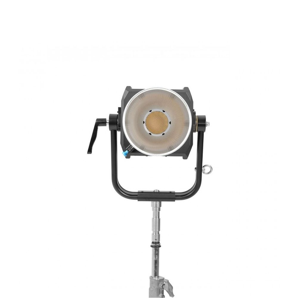 Nanlux Evoke 900C RGBLAC Spot Light