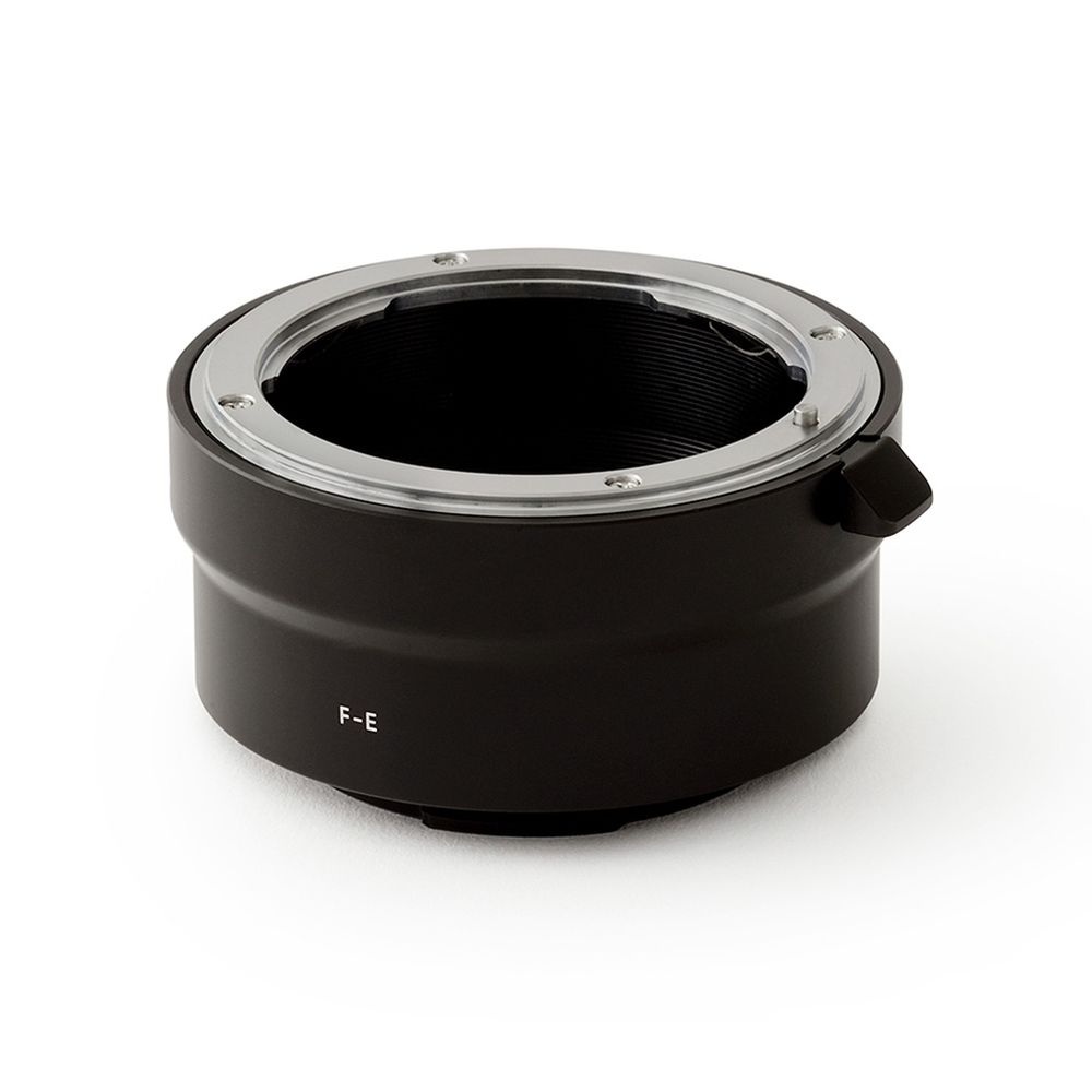 Urth Lens Mount adapter: Compatible with Nikon F Lens to Sony E Camera Body