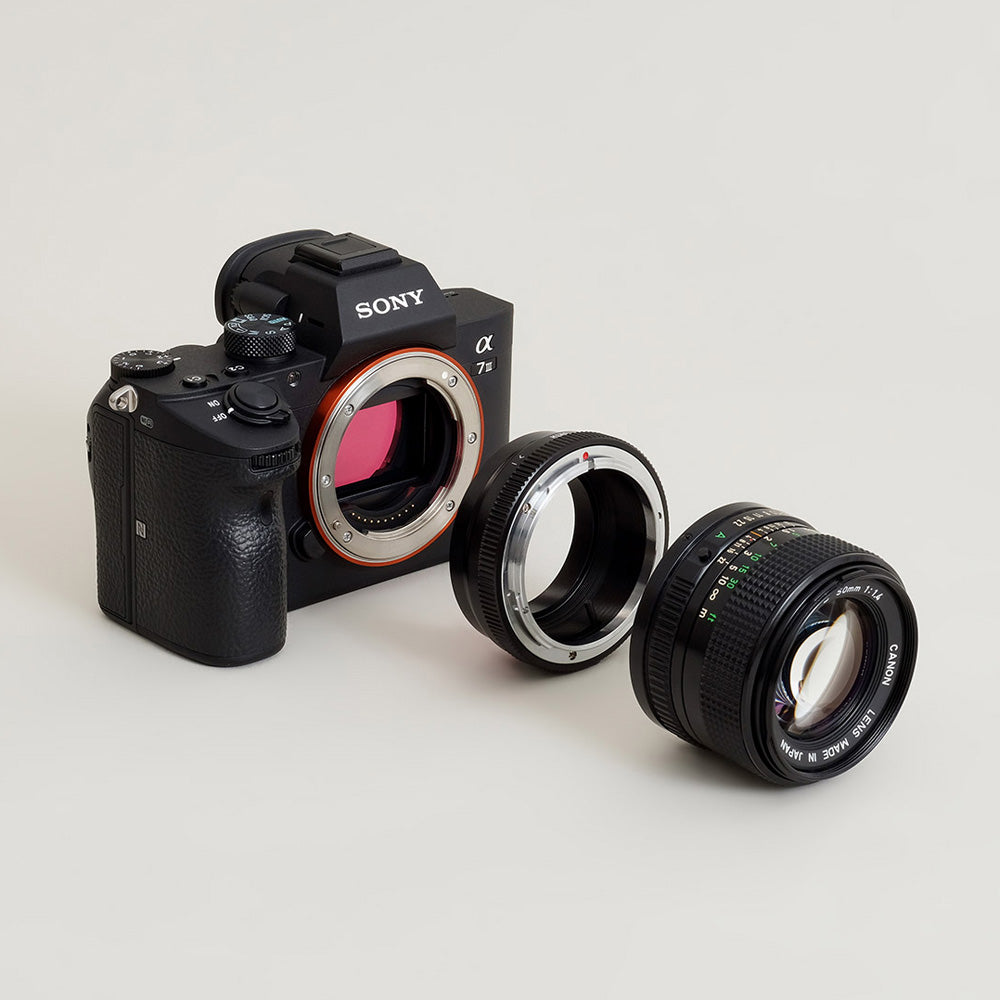 Urth Lens Mount adapter: Compatible with Canon FD Lens to Sony E Camera Body