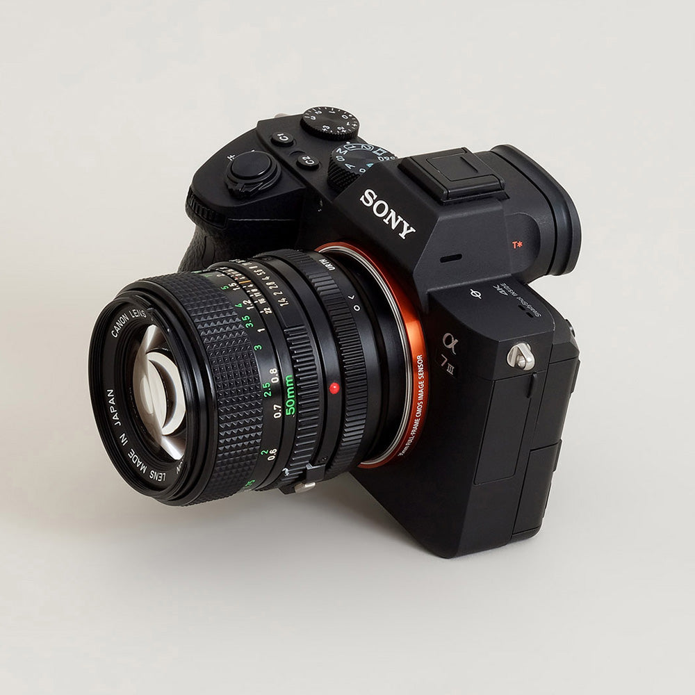 Urth Lens Mount adapter: Compatible with Canon FD Lens to Sony E Camera Body