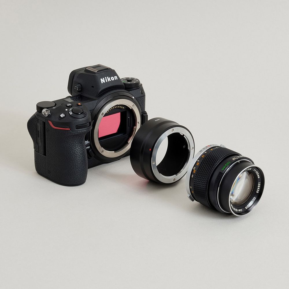 Urth Lens Mount adapter: Compatible with Olympus OM Lens to Nikon Z Camera Body