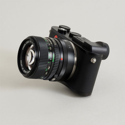 Urth Lens Mount adapter: Compatible with Canon FD Lens to Leica L Camera Body