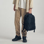 Urth Arkose 20L Backpack (black)