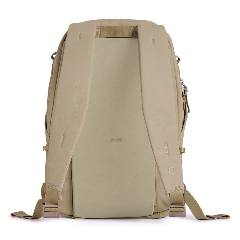 Urth Arkose 20L Backpack (beige)