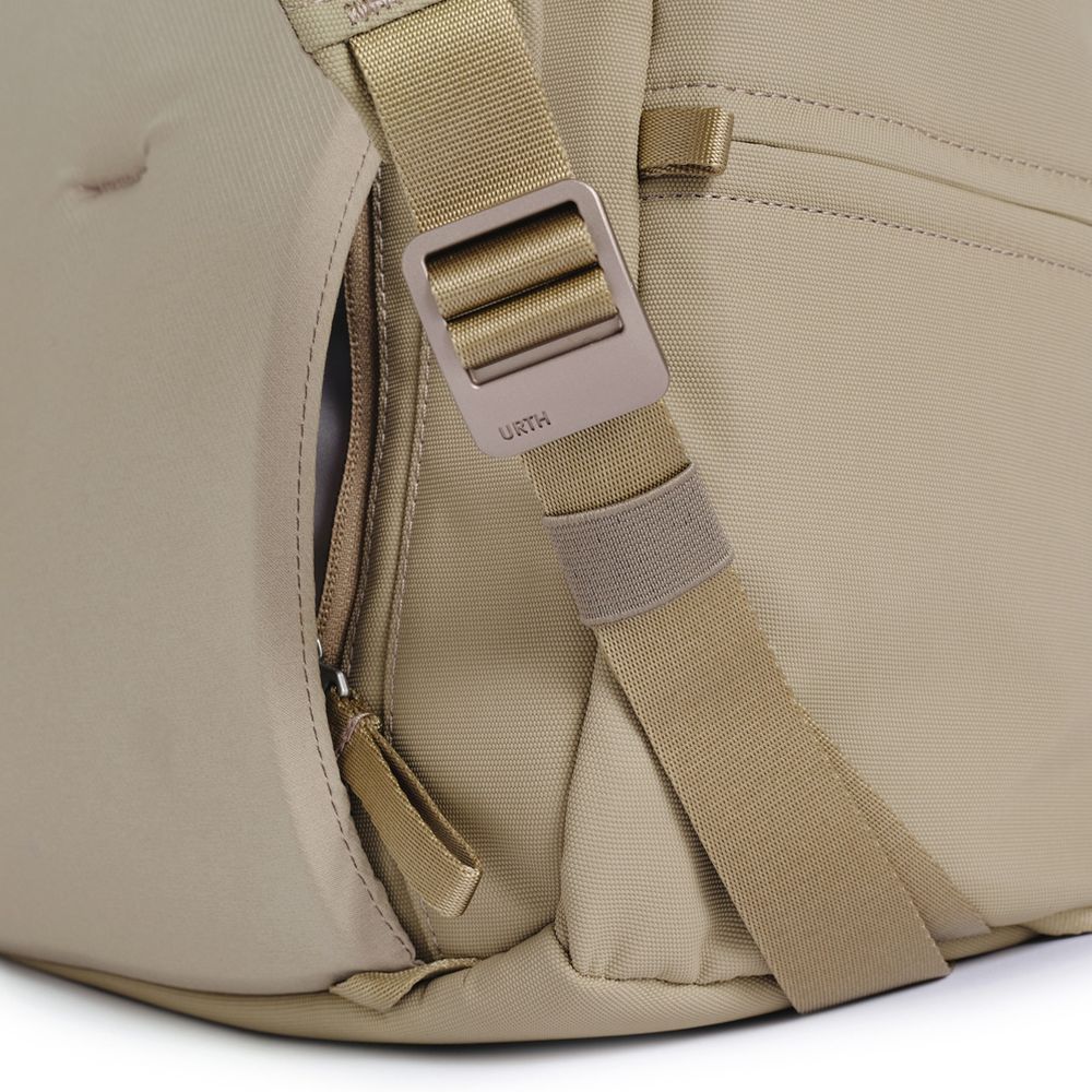 Urth Arkose 20L Backpack (beige)