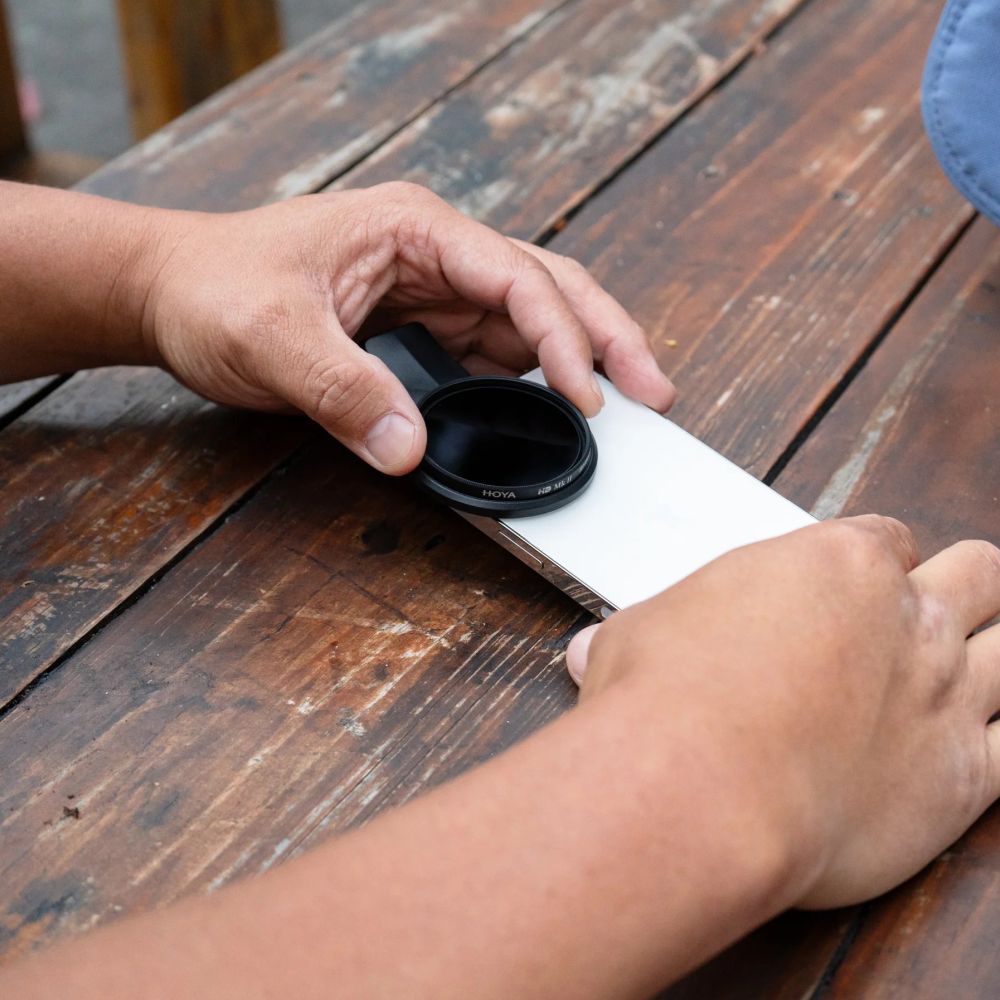 Hoya EXAPRO Filter clip for mobile phone