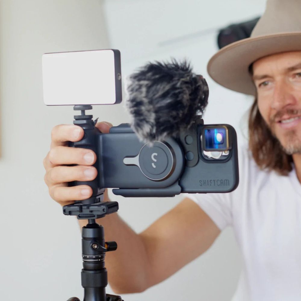 ShiftCam ProMic Shotgun microphone for smartphones