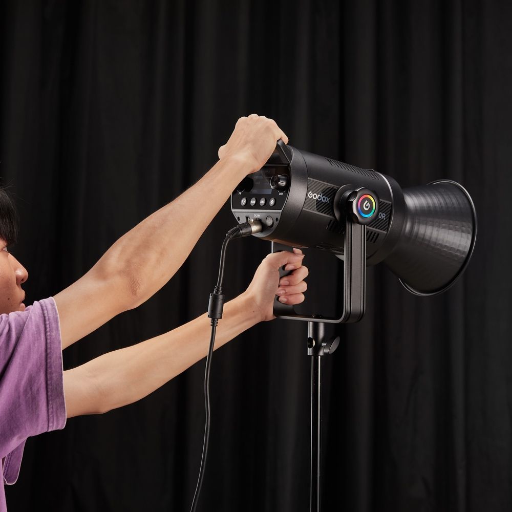 Godox SL150R RGB LED video light